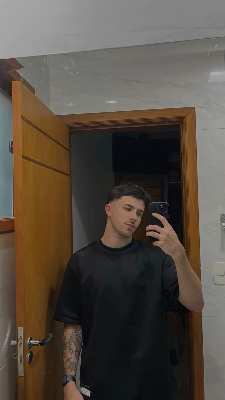 <em><strong>Javi R.</strong></em>